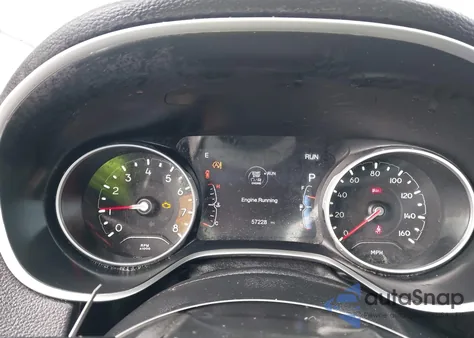 2018 Jeep Compass Limited 4X4 from USA, damaged, VIN 3C4NJDCBXJT360386